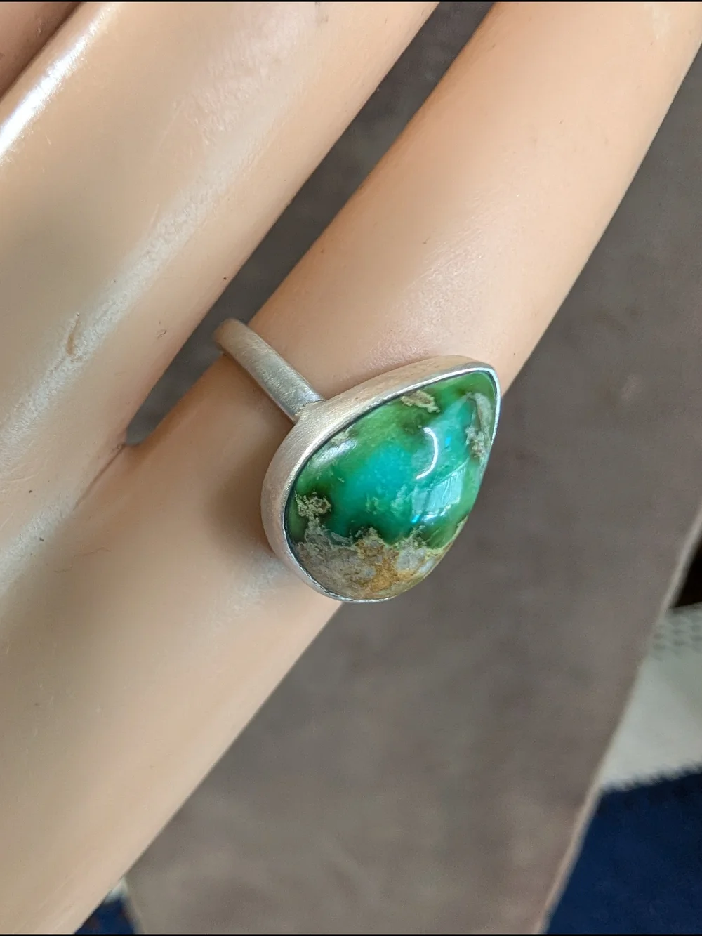 New Sterling Silver Teardrop Royston Turquoise Ring - Vibrant Green Size 6